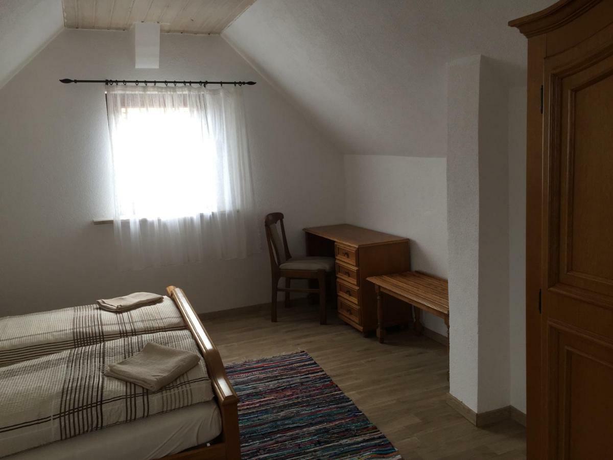 Gasthof Roessle Ochsenwang Bissingen an der Teck Экстерьер фото